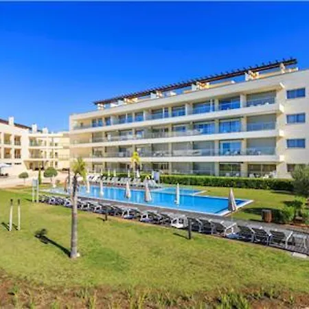 Amazing 1 Bedroom Appartement *