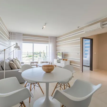 Amazing 1 Bedroom Appartement