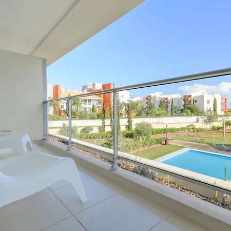 Amazing 1 Bedroom *