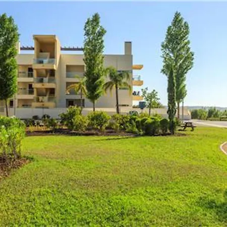 Amazing 1 Bedroom Apartment